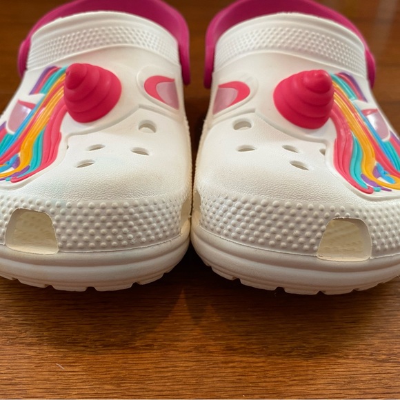 Girls Unicorn Crocs Juniors Size J3 - Picture 5 of 9